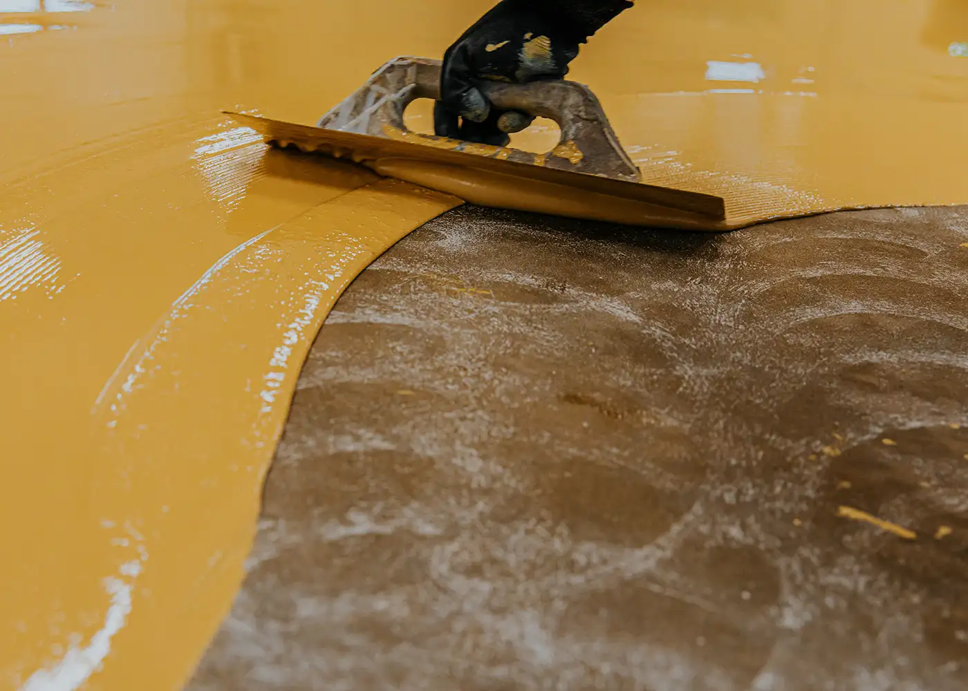 prodotti-uv-su-bordi-di-mdf-e-truciolare